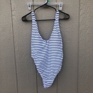 NWT!! Cupshe Cheeky One Piece Swimsuit Size XL
